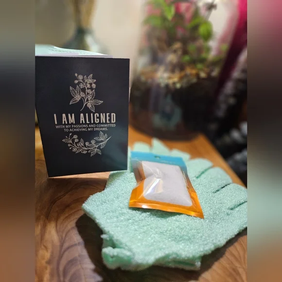 Large Self-Care Bundle - Picture 13 of 15